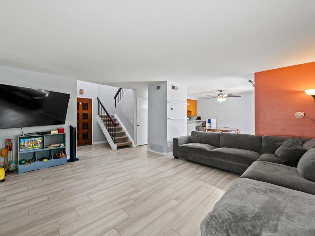 1138 Via Loma Vista, El Cajon CA: https://media.crmls.org/mediaz/031f5c94-84d4-44bd-bb60-a99bc982e72b.jpg