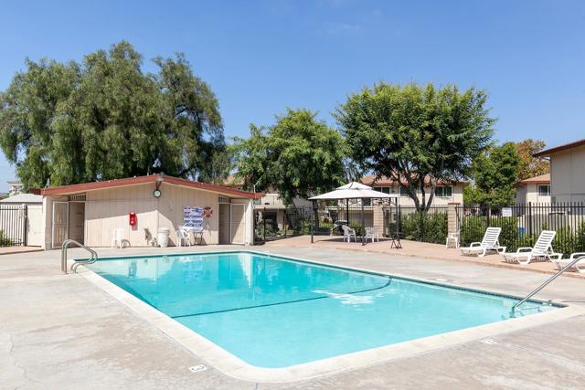 8842 Mission Vega Ct, Santee CA: https://media.crmls.org/mediaz/032030c2-749d-46f3-96d0-85d876be2630.jpg