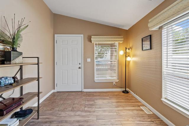 49 Blanca Lane, Watsonville CA: https://media.crmls.org/mediaz/03211f28-8c69-4d32-8387-2ca294943c80.jpg