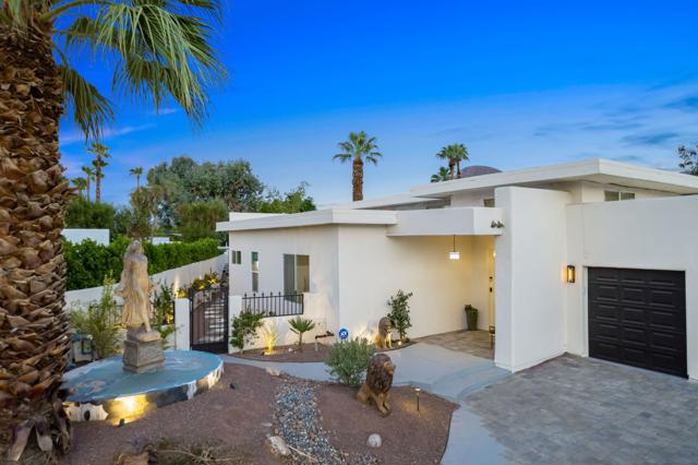 74775 Del Coronado Drive, Palm Desert CA: https://media.crmls.org/mediaz/0321bc32-e8fa-4717-a034-0f3124a0029e.jpg