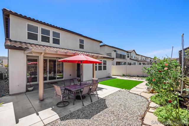 9008 Trailridge Ave, Santee CA: https://media.crmls.org/mediaz/03225099-b08d-448f-8b3a-dbed2cebcbe6.jpg