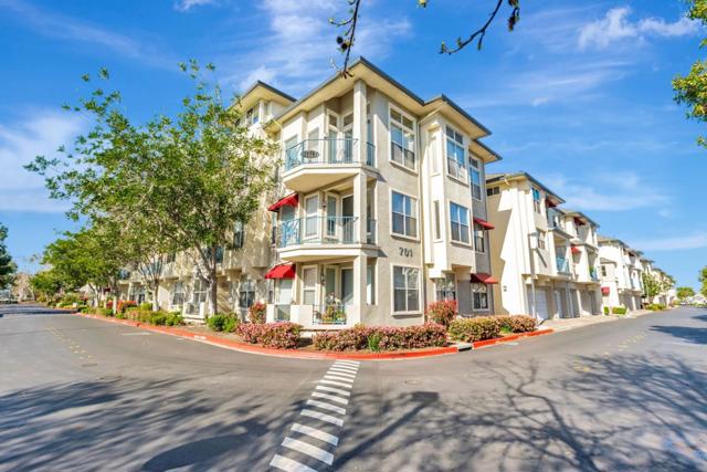 701 Baltic Circle, Redwood City CA: https://media.crmls.org/mediaz/03225dcc-bc31-4475-850c-d86c2a23b6a3.jpg