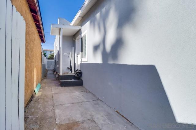 333 30Th St, San Diego, California 92113, 3 Bedrooms Bedrooms, ,2 BathroomsBathrooms,Single Family Residence,For Sale,30Th St,240027492SD