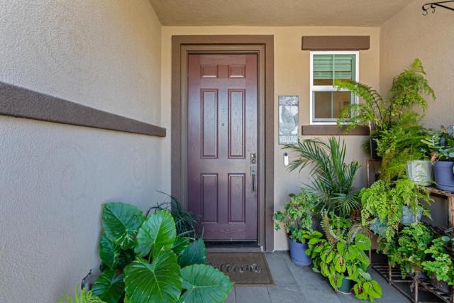 2141 Wildflower Drive, Hollister CA: https://media.crmls.org/mediaz/0322c858-c685-497a-9532-34676c2ee9e7.jpg