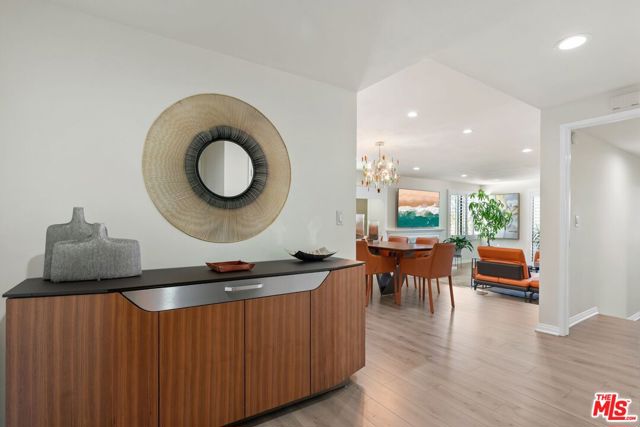 17130 Burbank Boulevard, Encino CA: https://media.crmls.org/mediaz/0324ff47-e83c-4c87-bf50-3fd444fc8f83.jpg