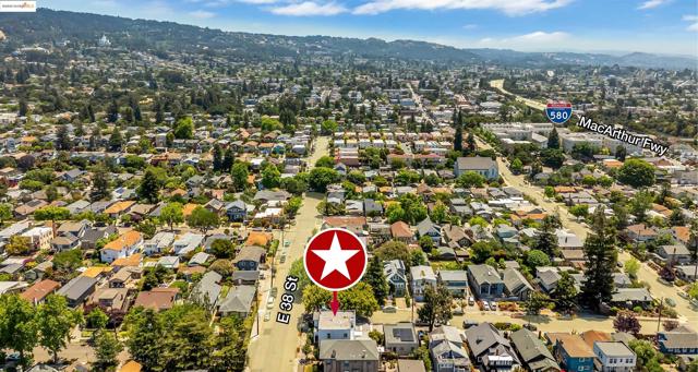 1539 E 38Th St, Oakland CA: https://media.crmls.org/mediaz/032542f3-d775-41ee-9284-4697ff2edd00.jpg