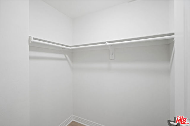7100 Playa Vista Drive, Playa Vista CA: https://media.crmls.org/mediaz/03261679-6698-402a-83e3-2683c339b892.jpg
