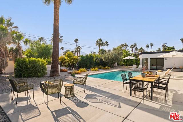 Image 19 of 28 For 289 Cerritos Drive