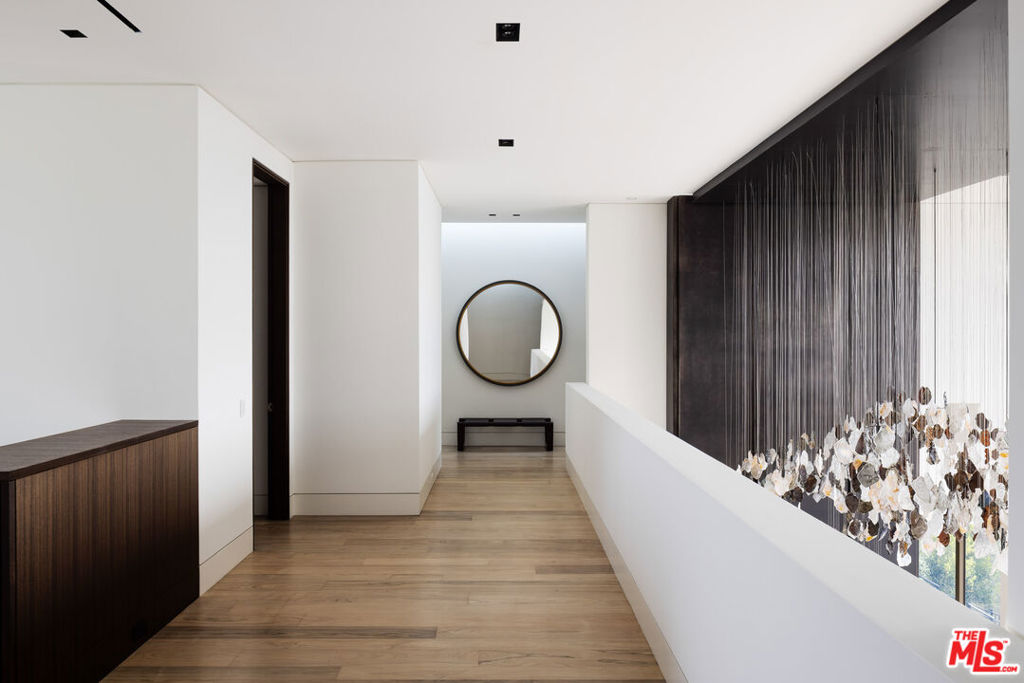 MLS #25597515 image #21