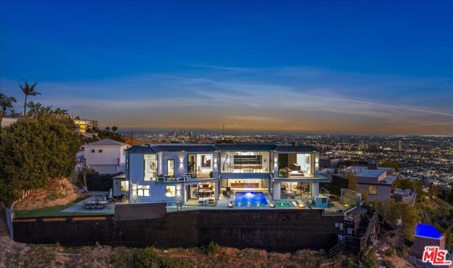 1565 Haslam Terrace, Los Angeles CA: https://media.crmls.org/mediaz/0326fce3-d814-408c-a3a0-a2bb8fa84ada.jpg