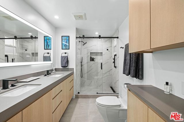 2622 2nd Street, Santa Monica CA: https://media.crmls.org/mediaz/0327831b-b565-4479-be29-eadb0687ed09.jpg