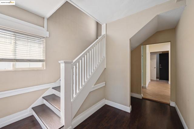 1063 32Nd St, Oakland CA: https://media.crmls.org/mediaz/03289f9d-3fc1-4dcc-b1f7-4cb68e71d479.jpg