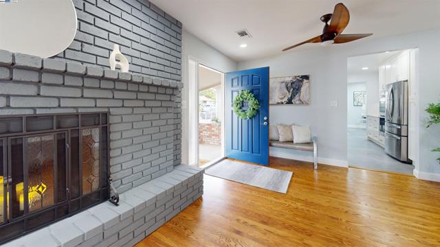 Image 9 of 38 For 36304 Magellan Dr
