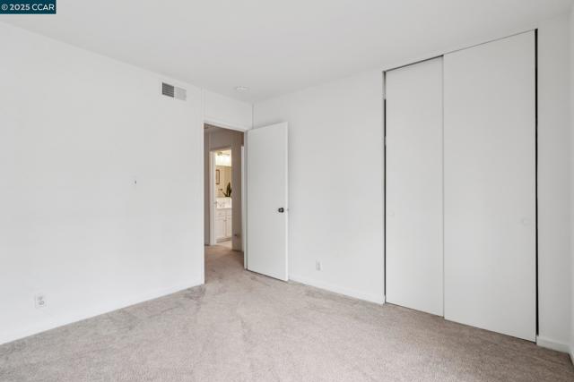 136 Garden Creek Pl, Danville CA: https://media.crmls.org/mediaz/032ac74a-0ca9-4d03-a0e0-9068742c7191.jpg