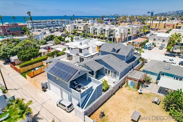 839 Reed Avenue, Pacific Beach (San Diego) CA: https://media.crmls.org/mediaz/032ae7af-4eab-49a2-8d06-367d6183d857.jpg