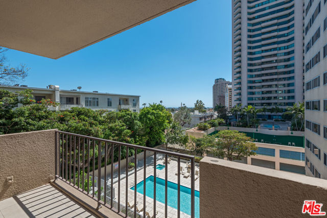 10450 Wilshire Boulevard, Los Angeles CA: https://media.crmls.org/mediaz/032b0cdd-f27e-4847-a740-fec7a3df2cad.jpg