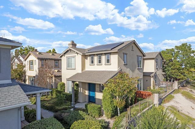 1670 Grasshopper Ln, Chula Vista CA: https://media.crmls.org/mediaz/032b3e54-db9e-4bb3-a36f-06517ab32cf7.jpg