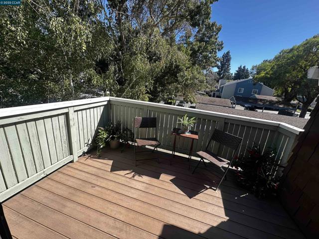 205 Compton Cir, San Ramon CA: https://media.crmls.org/mediaz/032ce525-e15a-4db4-b0d6-2d3c226d98e4.jpg