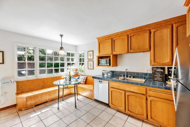 632 Saint Claire Drive, Palo Alto CA: https://media.crmls.org/mediaz/032d5f1e-b228-45d4-938f-6ceb6f460aa3.jpg