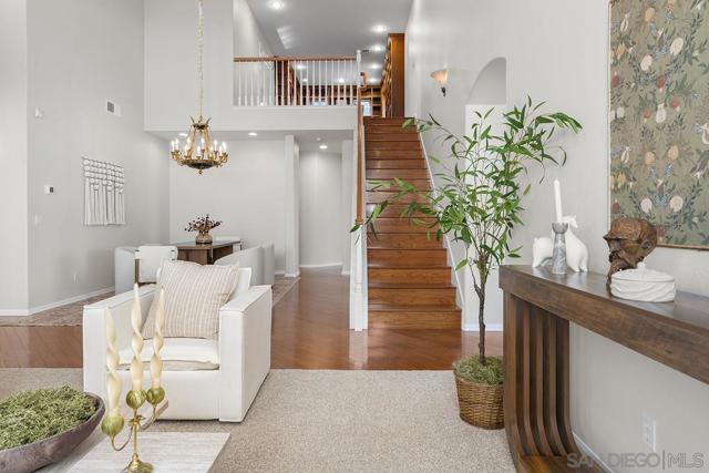 987 Palencia Ct, Chula Vista CA: https://media.crmls.org/mediaz/032d9793-72d8-4c82-92f9-bfbb38e1a46d.jpg