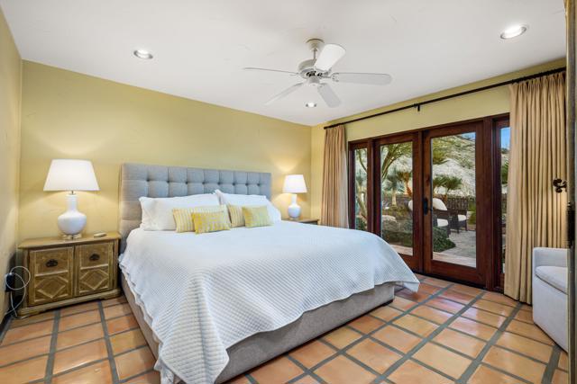 Image 28 of 75 For 40320 Via Entrada