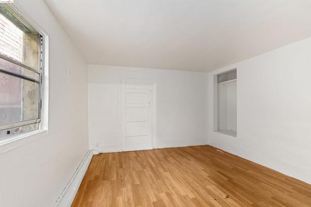 Image 34 of 42 For 2113 6th St  