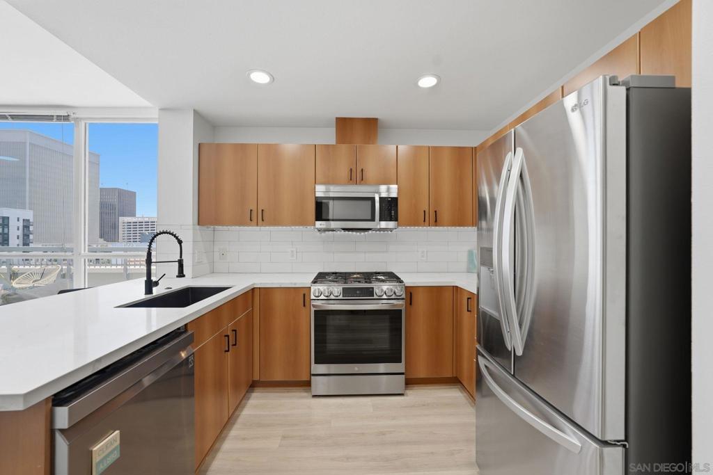 1580 Union - photo 13