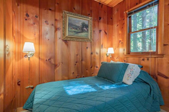 17290 Big Basin Way, Boulder Creek CA: https://media.crmls.org/mediaz/03313607-0989-42a8-ac64-1acbbef593cc.jpg