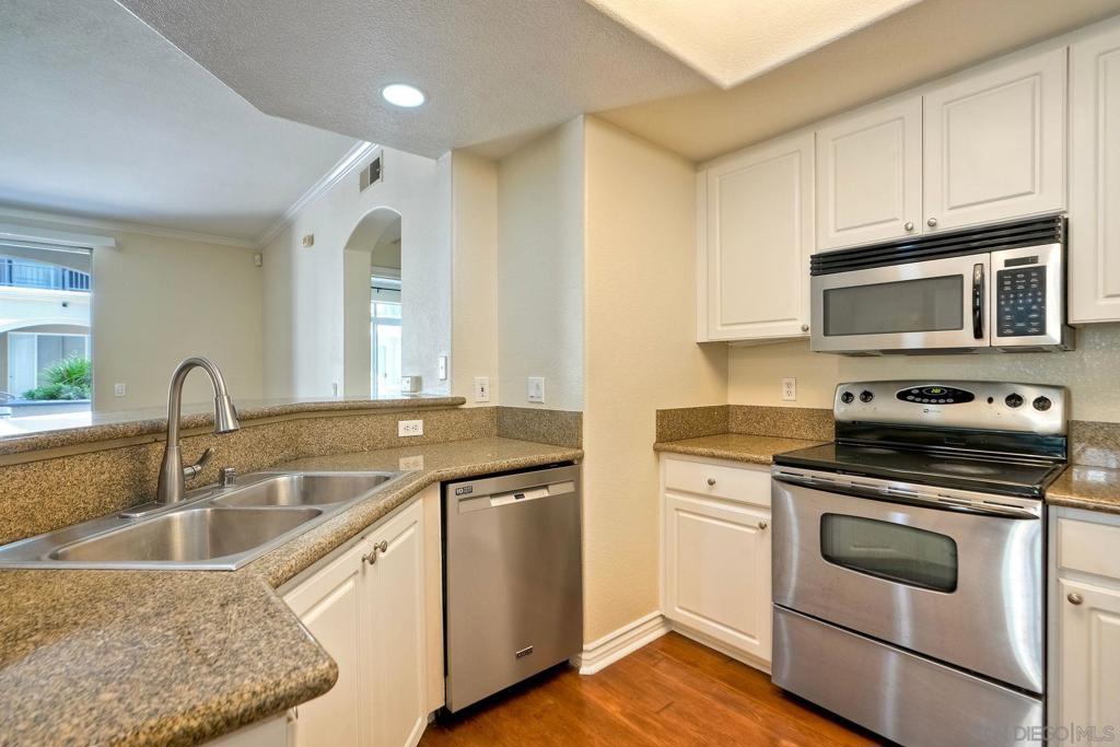 9253 Regents Road - photo 7