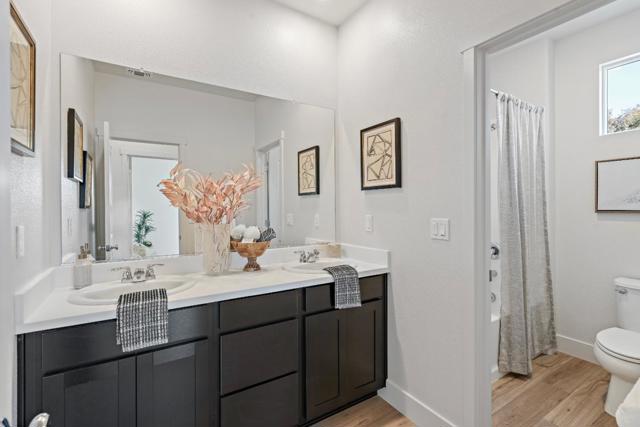 191 Scarlett Way, Hollister CA: https://media.crmls.org/mediaz/03322144-1566-4527-927f-139b8c76ac63.jpg