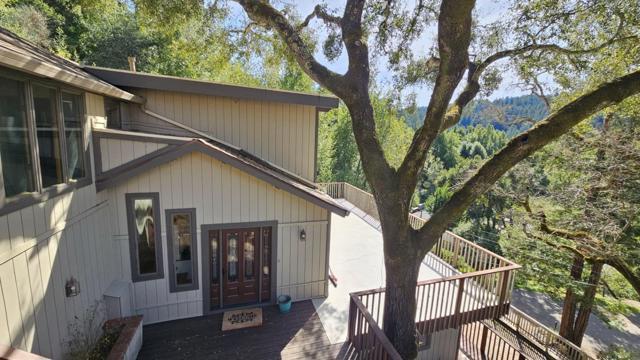 21386 Sunnyside Road, Los Gatos CA: https://media.crmls.org/mediaz/033265d0-f11e-42a2-9457-701d346f0bf3.jpg