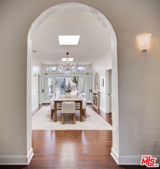 1900 N Serrano Avenue, Los Angeles CA: https://media.crmls.org/mediaz/03326c37-20c0-4200-8175-e087d620b5c0.jpg