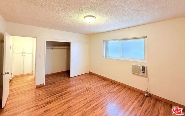 12325 Riverside Drive photo 8