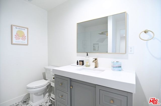 1430 Stearns Drive, Los Angeles CA: https://media.crmls.org/mediaz/0333e32f-beb7-4b59-b8c0-04a58c8809a4.jpg