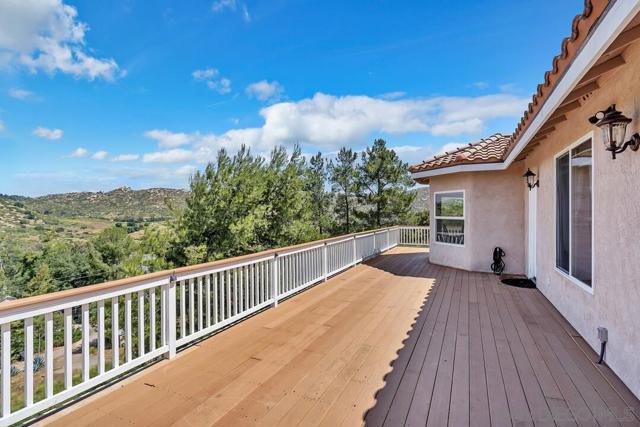22318 Casa De Carol, Ramona CA: https://media.crmls.org/mediaz/03343dd0-418e-4522-a374-ba4994225a06.jpg