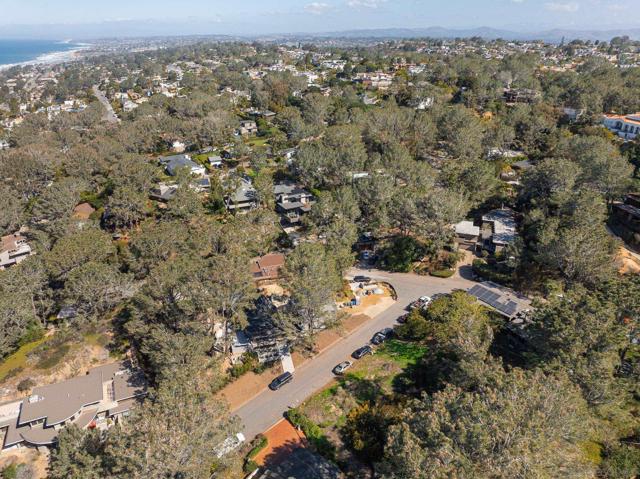 0 Hidden Pines Rd, Del Mar CA: https://media.crmls.org/mediaz/0335c5d3-8766-4a79-9ce1-5557e9b6927b.jpg
