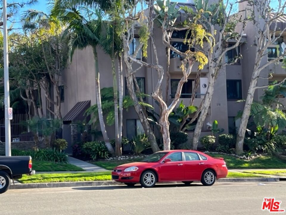 8300 Manitoba Street 205, Playa del Rey, CA 90293