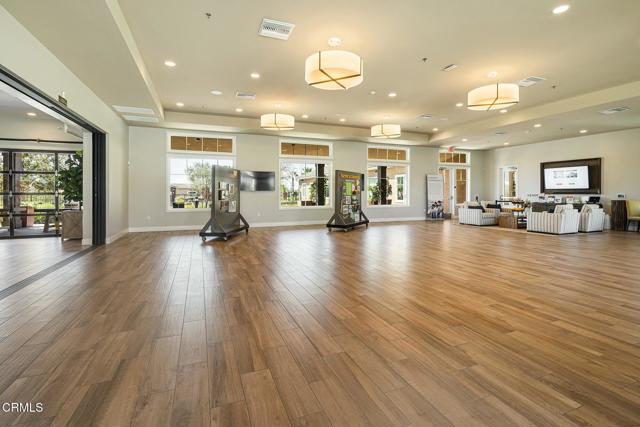 342 Fuerte Drive, Santa Paula CA: https://media.crmls.org/mediaz/0337c7b1-4847-4d93-b735-43fa8c6cc468.jpg