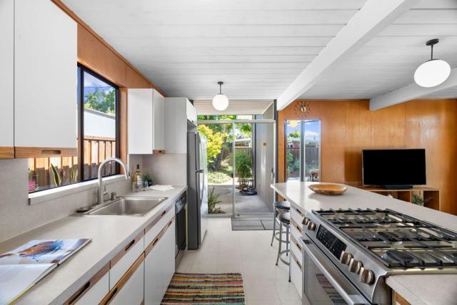 2326 Fairglen Drive, San Jose CA: https://media.crmls.org/mediaz/033975ad-50e7-4724-b629-8f05be7c18db.jpg