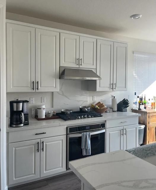 688 Sacramento Way, Hollister CA: https://media.crmls.org/mediaz/033a13f4-9a12-4cb8-b64d-a1b1d75379a1.jpg