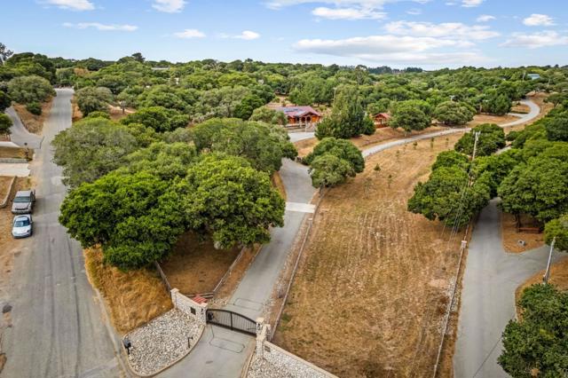 8697 Dyer Road, Salinas CA: https://media.crmls.org/mediaz/033a2617-d7e0-45b5-8724-17721d3d8022.jpg