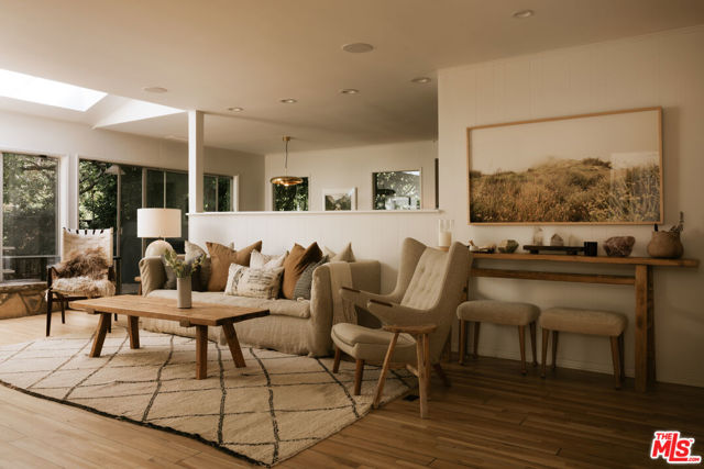 2610 Mandeville Canyon Road, Los Angeles CA: https://media.crmls.org/mediaz/033b4a1b-9dc7-4936-b790-4adec9065df9.jpg