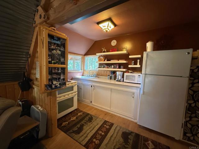 Detail Gallery Image 10 of 49 For 32811 Birch Hill Rd, Palomar Mountain,  CA 92060 - 2 Beds | 1 Baths