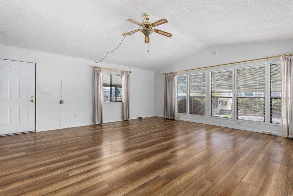 3535 Linda Vista Drive - photo 3