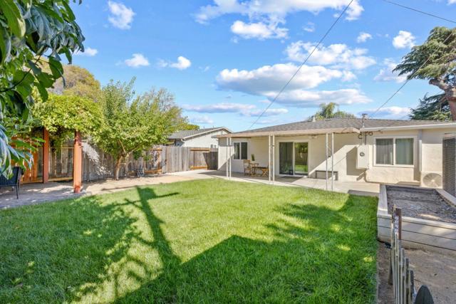 1718 Foxworthy Avenue, San Jose CA: https://media.crmls.org/mediaz/033bfddf-8bfe-441d-ae1f-f0ec306fdc1f.jpg