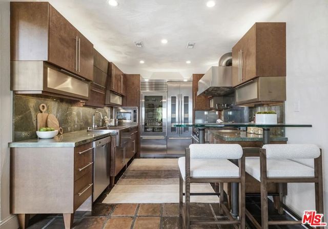 4 Bed Home for Sale in Los Angeles, California