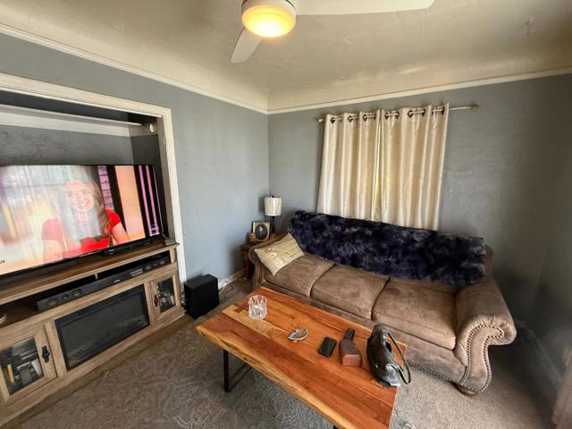 65 Buena Vista Street, Salinas CA: https://media.crmls.org/mediaz/033c8501-8403-4fa2-9bab-962f239e11f2.jpg