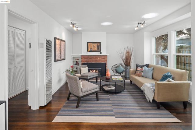 209 Behrens St, El Cerrito CA: https://media.crmls.org/mediaz/033d1970-01ee-408e-879e-836ac2a58e4c.jpg