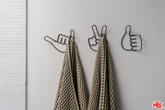 4128 Baywood Street, Los Angeles CA: https://media.crmls.org/mediaz/033d66b8-ae55-4791-b1a3-439d1cf3c331.jpg