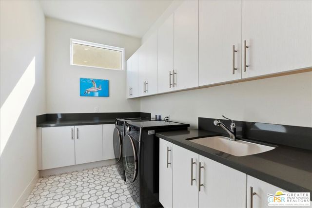 1280 Celadon Street, Palm Springs CA: https://media.crmls.org/mediaz/033dacca-9a29-458e-94f4-2533098de24c.jpg